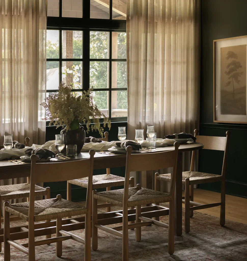 Shoppe the Look: A Dramatic Dining Room