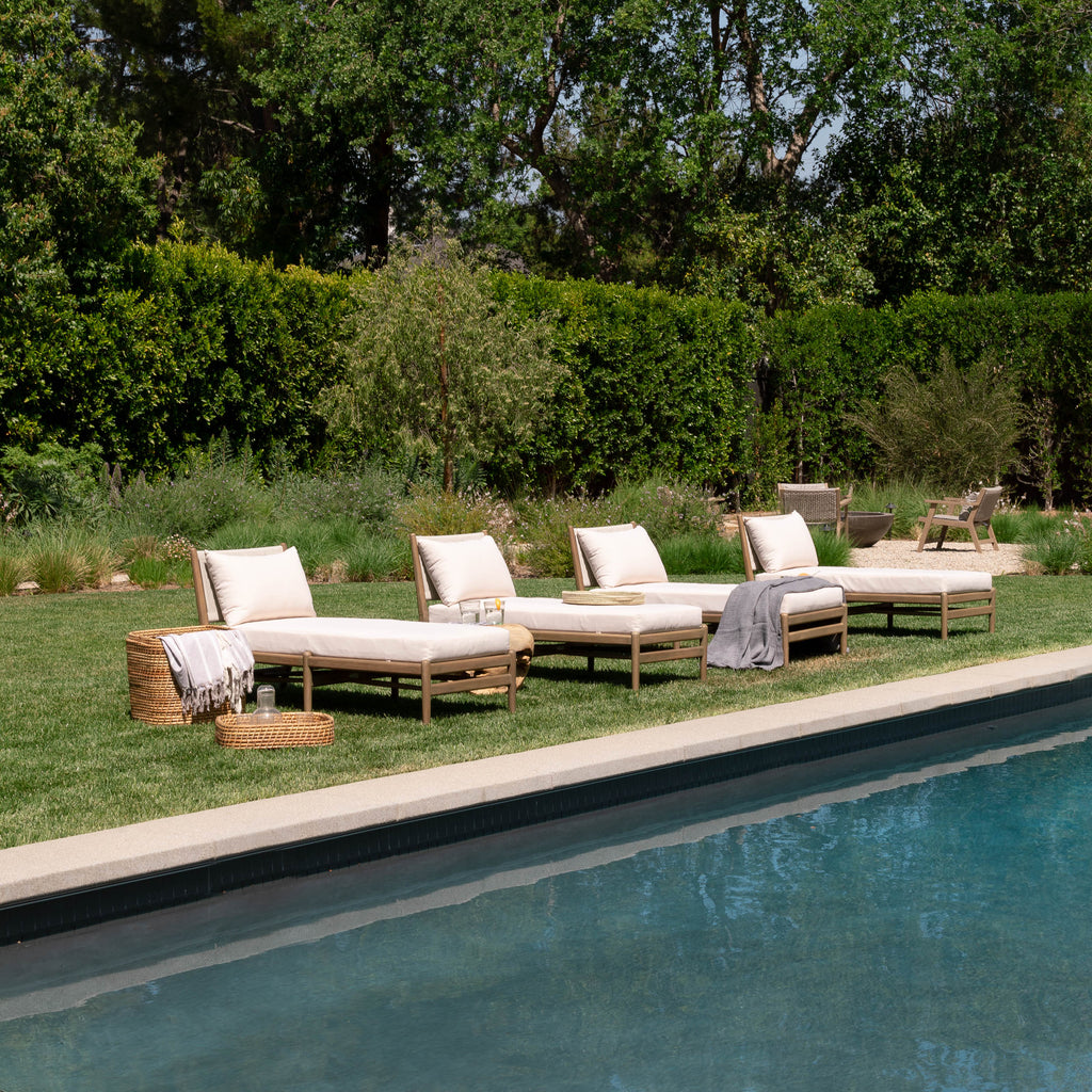 Roselyn Outdoor Chaise