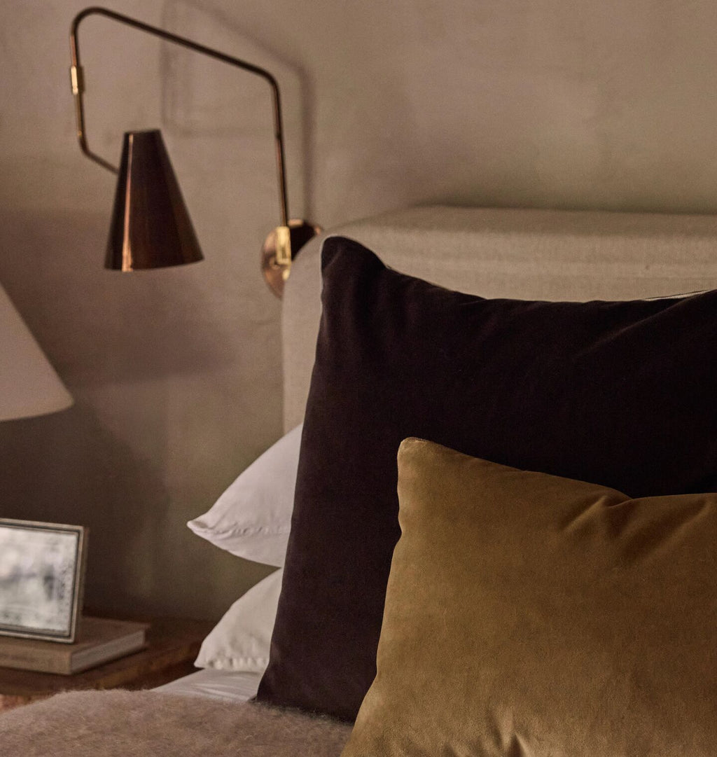 Sigrid 22” x 22” Pillow