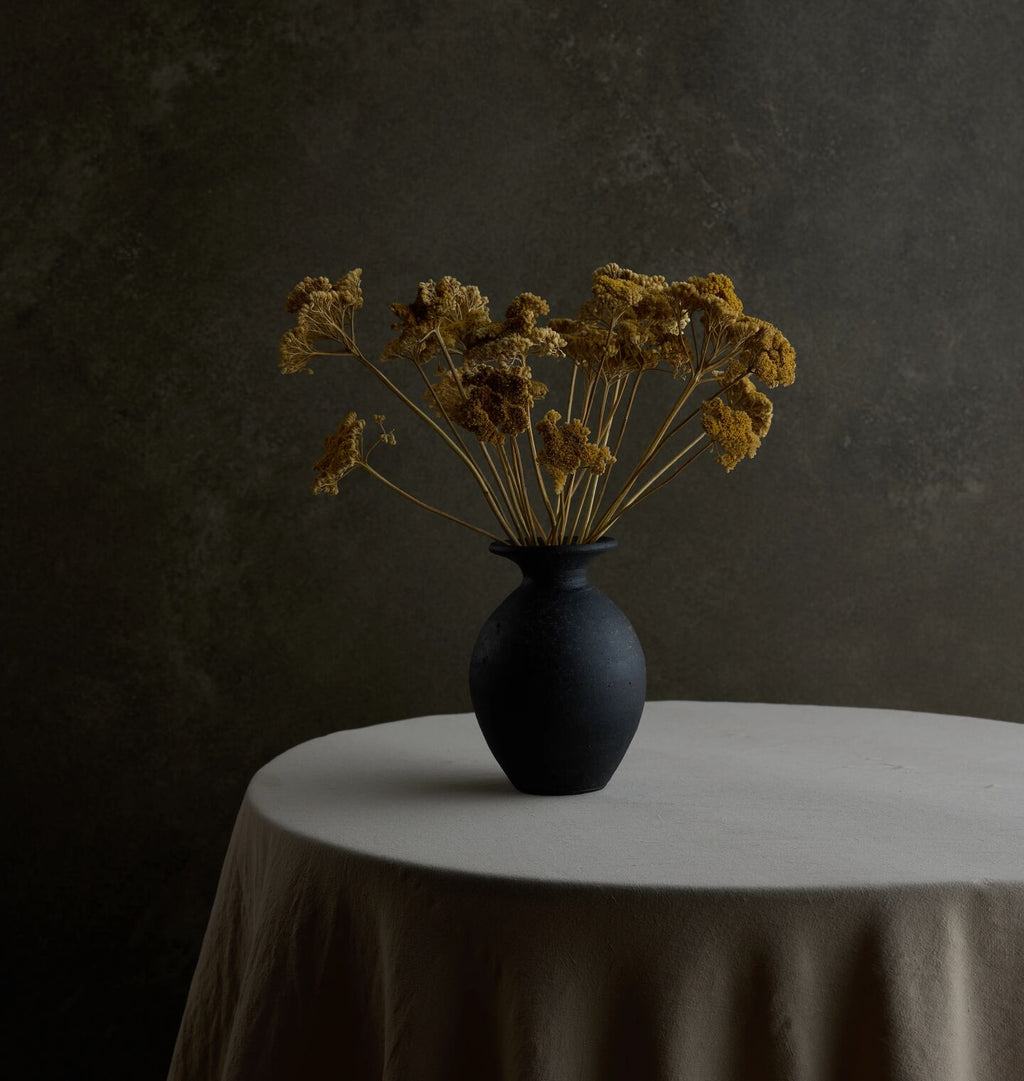 Nealy Vase