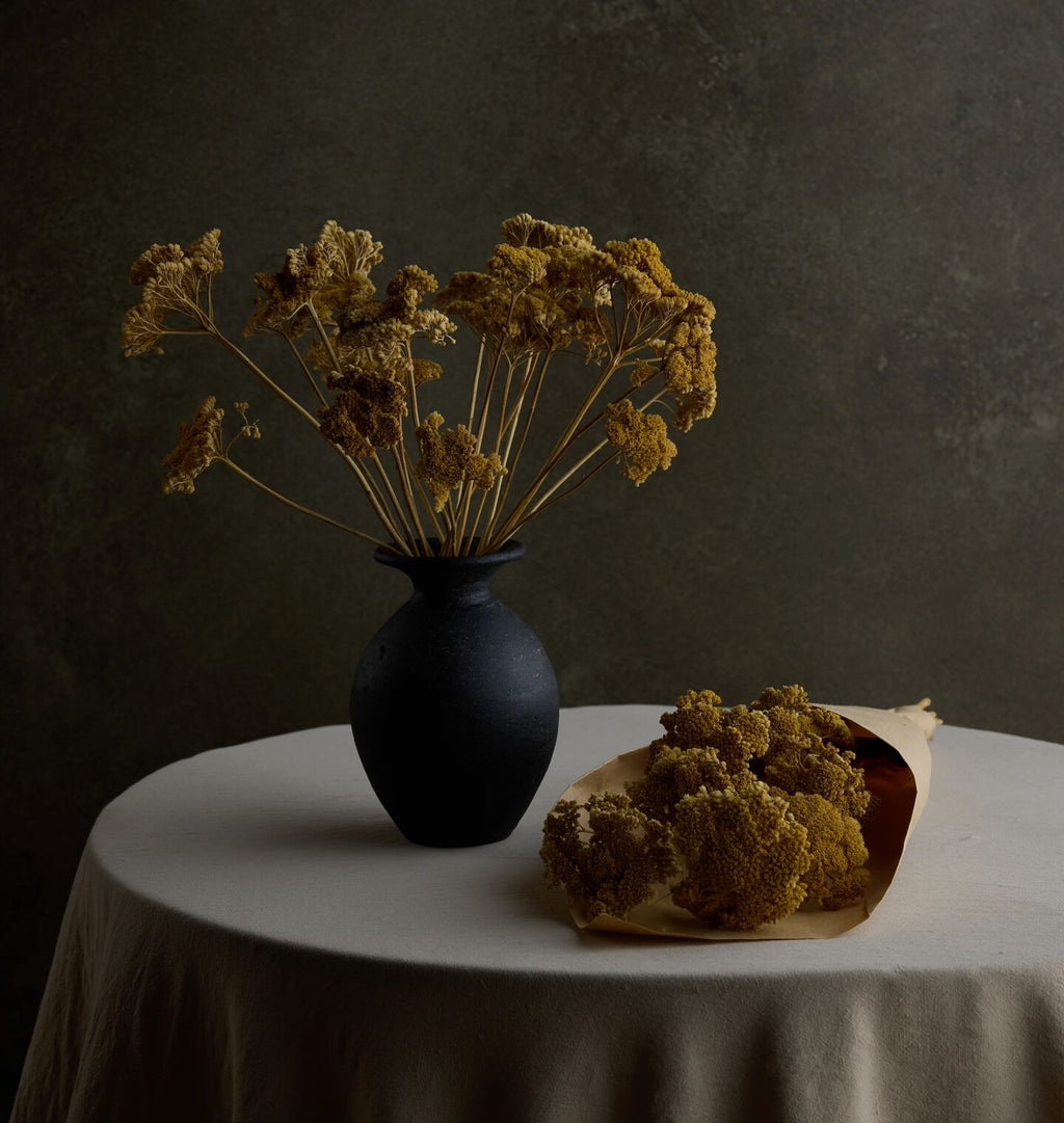 Dried Yarrow Bundle in Small Nealy Vase