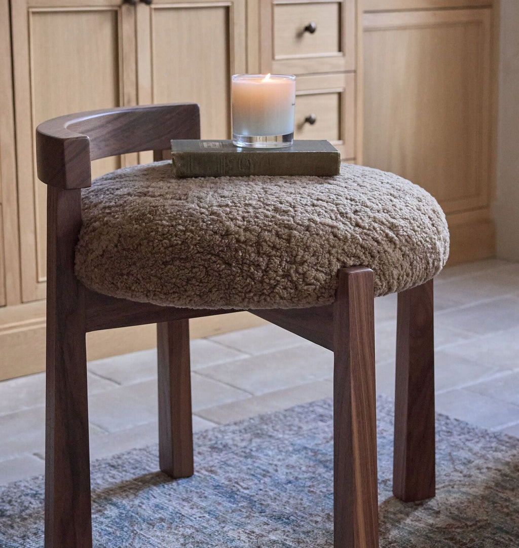 Cade Vanity Stool Maple Shearling 
