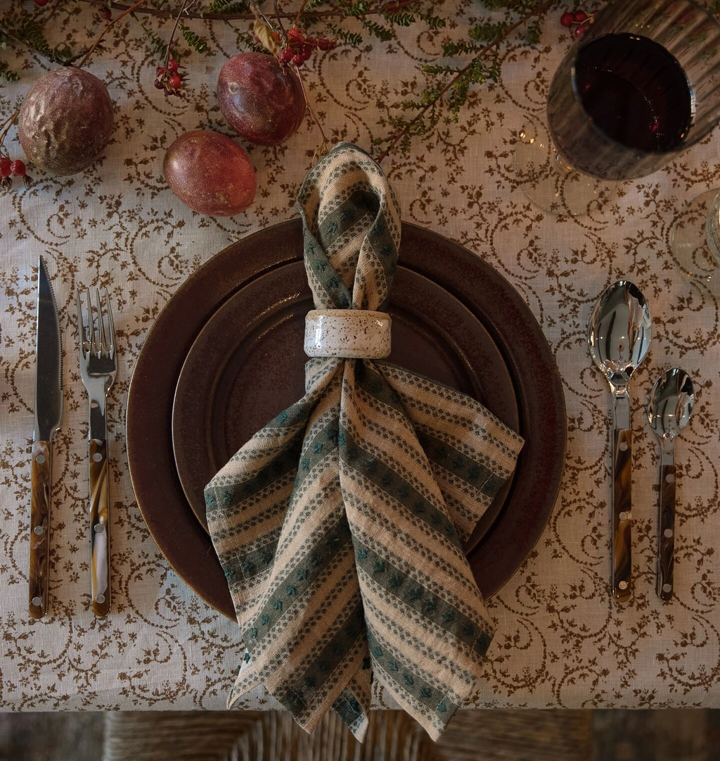Santos Oxblood Dinner Plate
