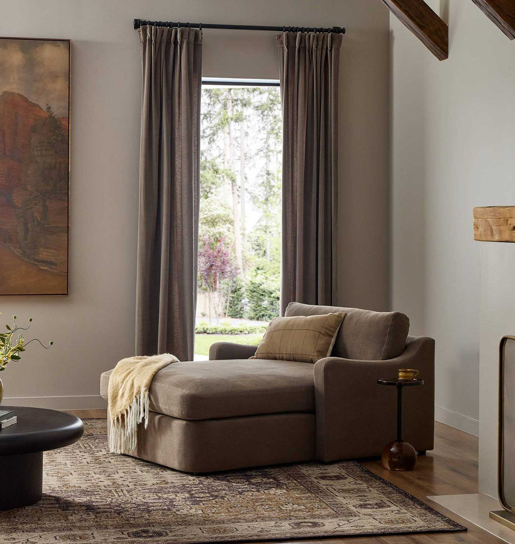 Aurelia Chaise Lounge Broadway Coffee