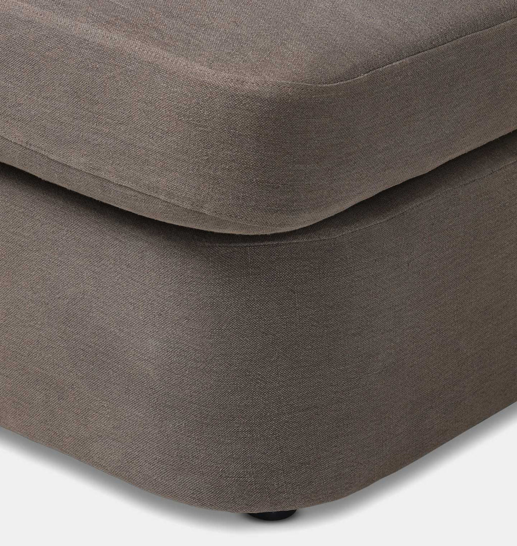 Aurelia Chaise Lounge Broadway Coffee
