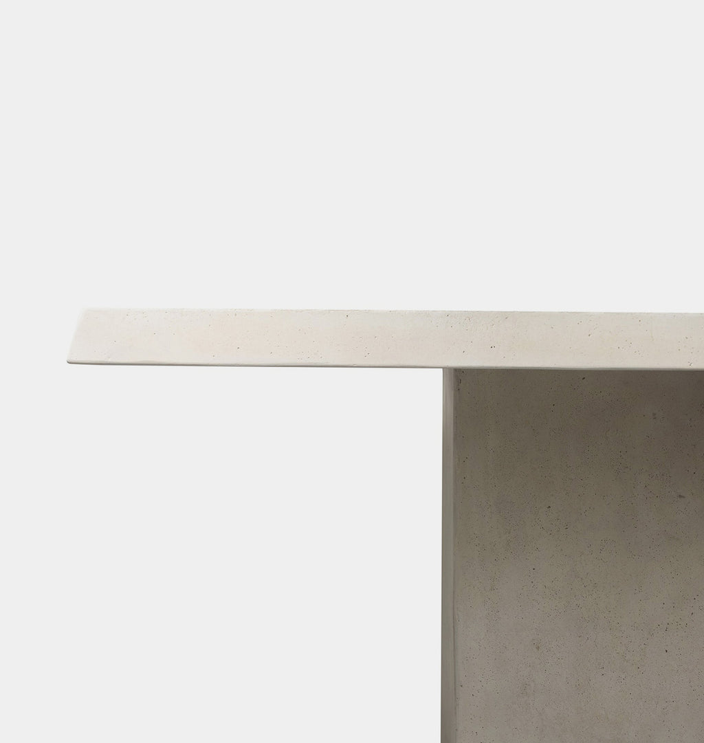 Avila Outdoor Dining Table 60"