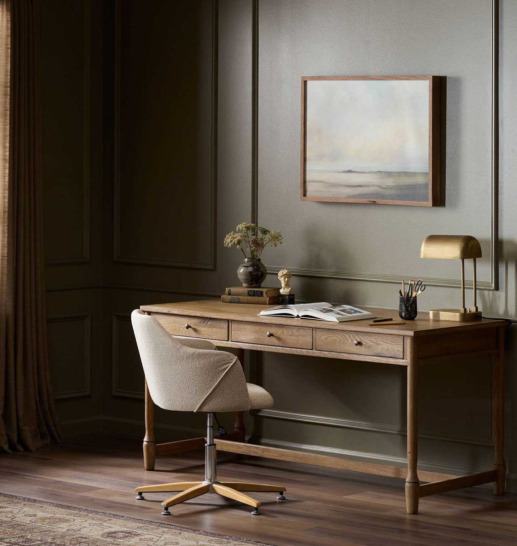 Bari Desk