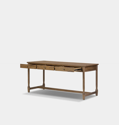 Bari Desk