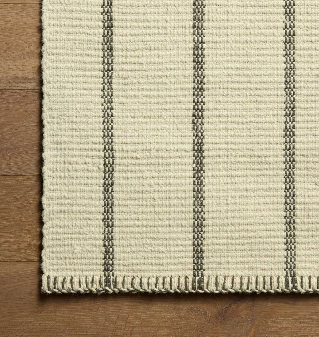 Harlan HLN-01 Ivory / Charcoal Area Rug