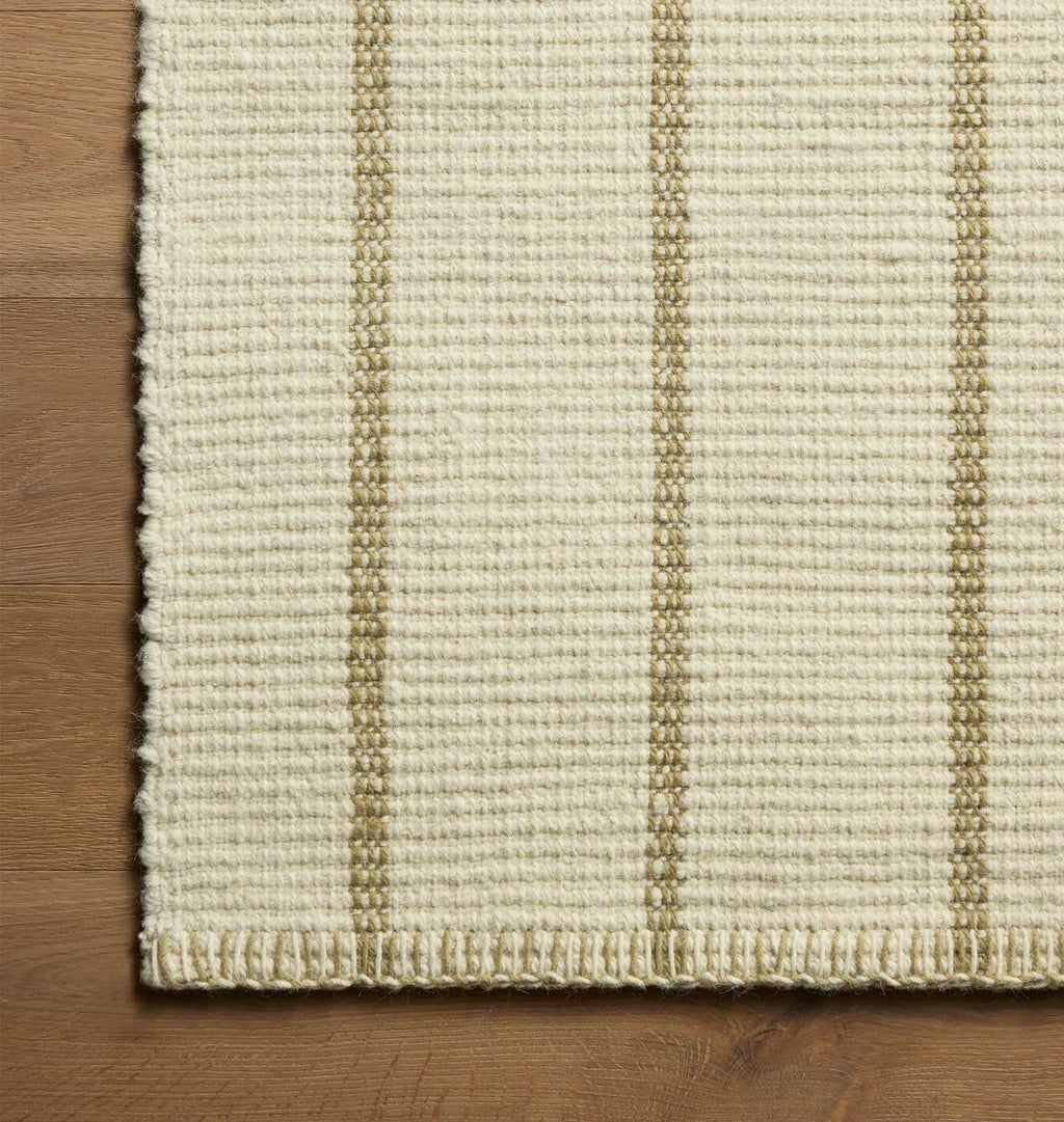 Harlan HLN-01 Ivory / Sage Area Rug
