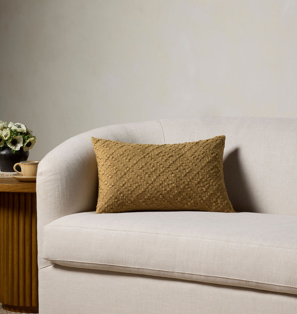 Lorenzo 13'' x 21'' Pillow