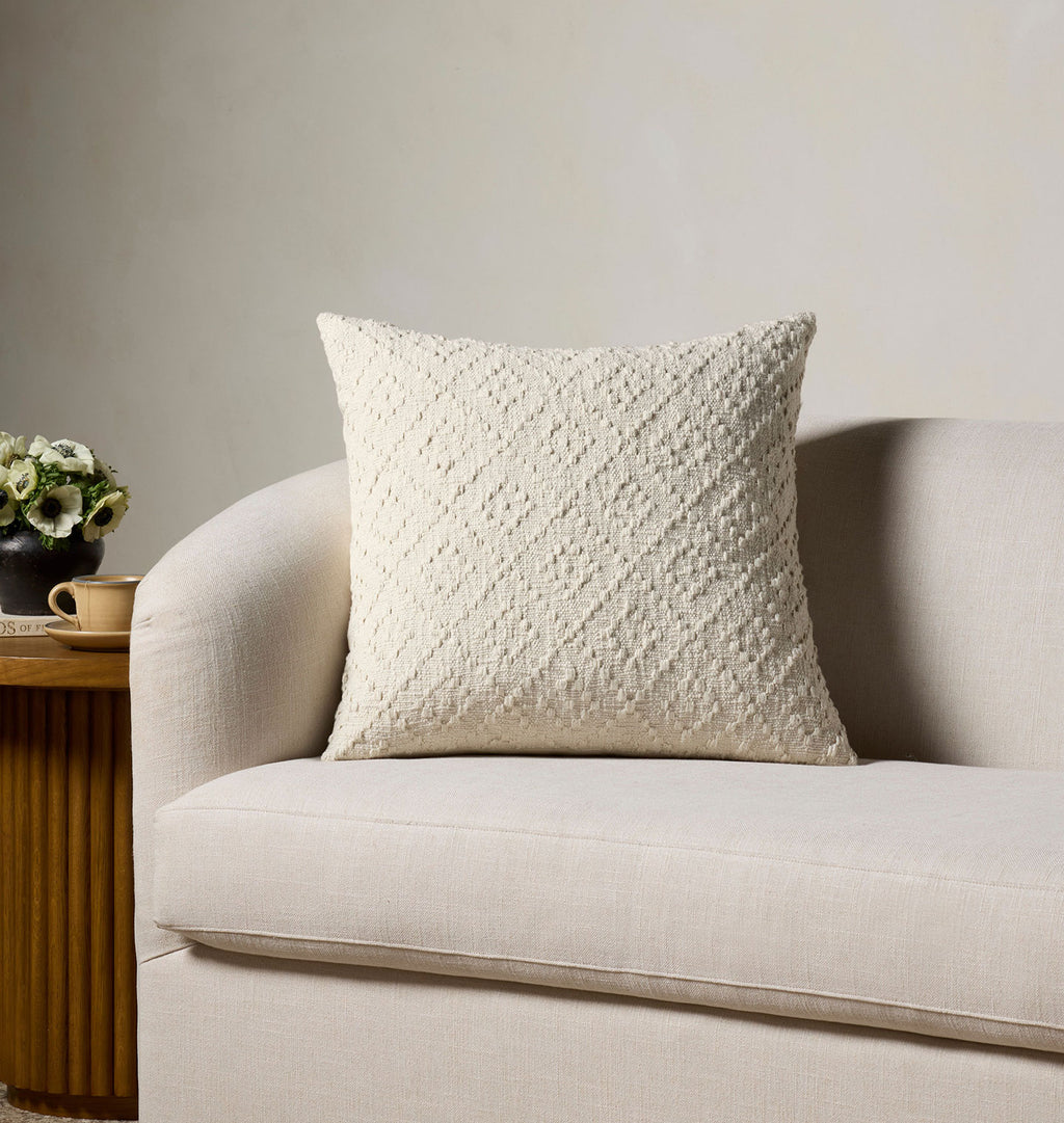 Lorenzo 22'' x 22'' Pillow