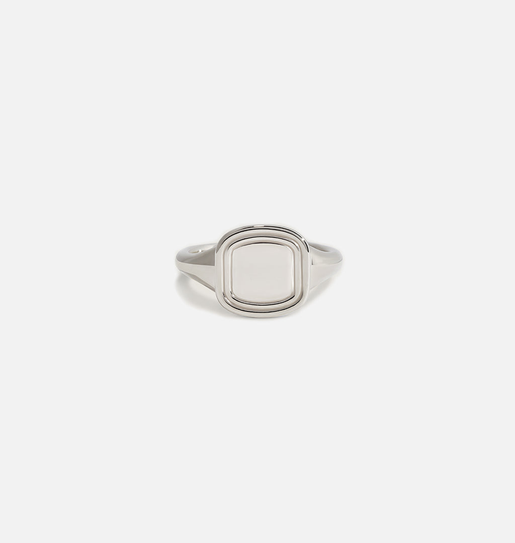 The Estate Signet Ring Silver