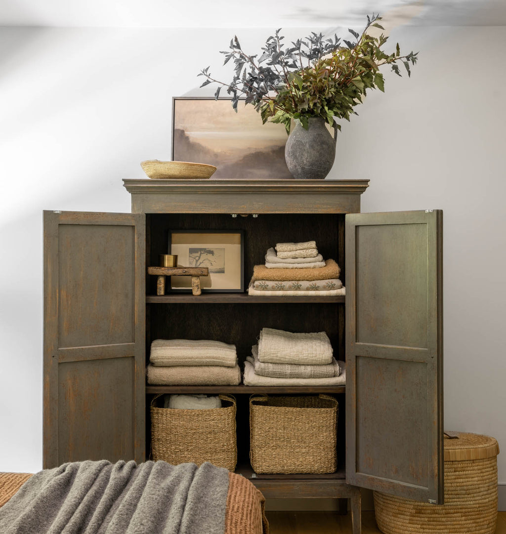 Mara Armoire