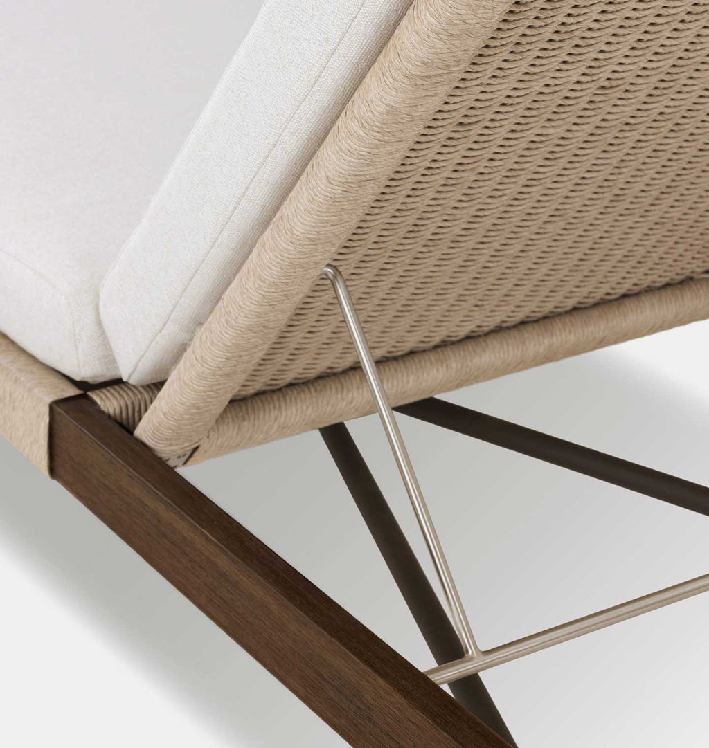 Finnegan Outdoor Chaise Alessi Linen