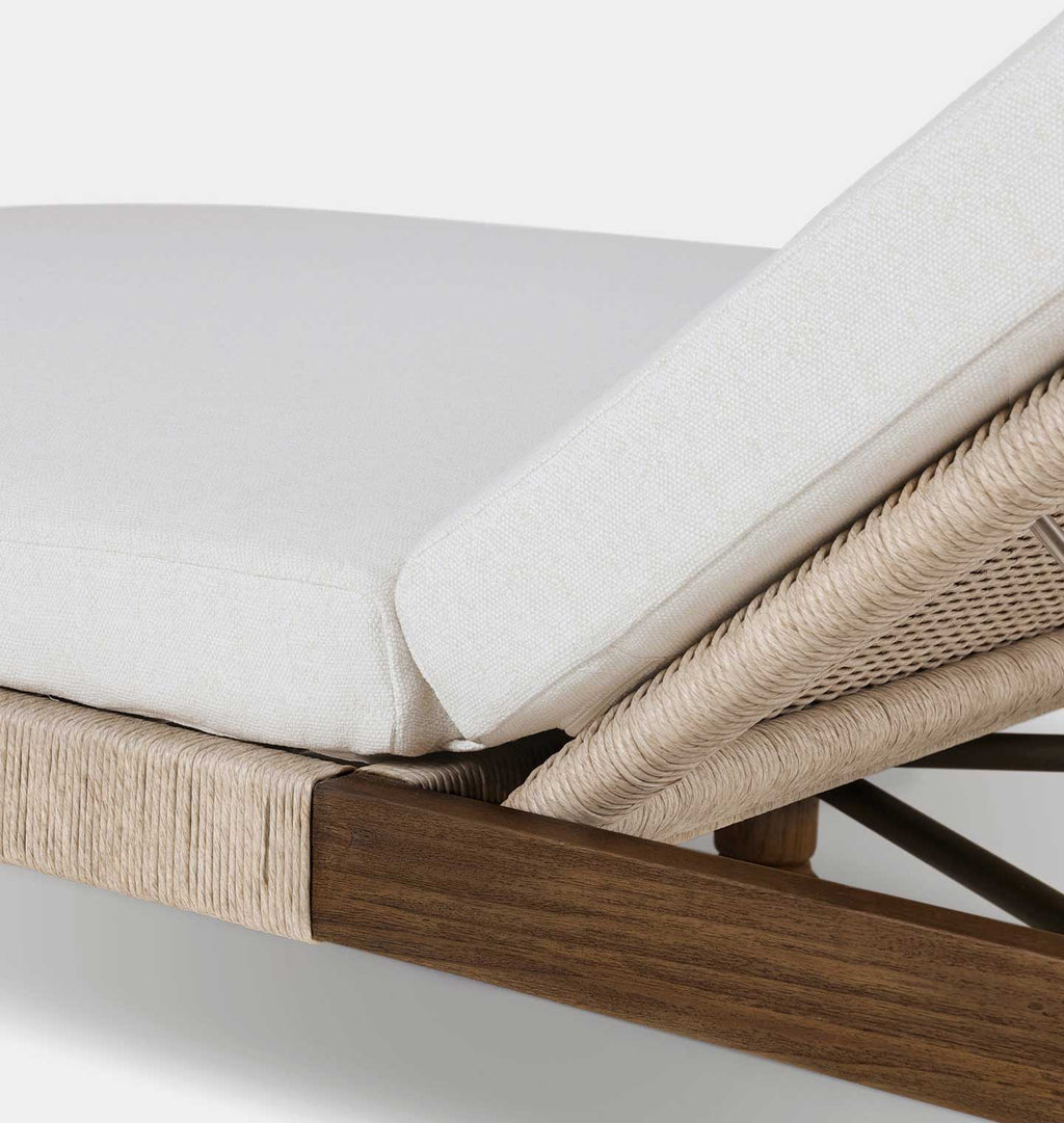 Finnegan Outdoor Double Chaise Alessi Linen