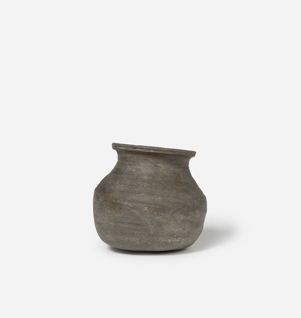 Kelsey Clay Pot