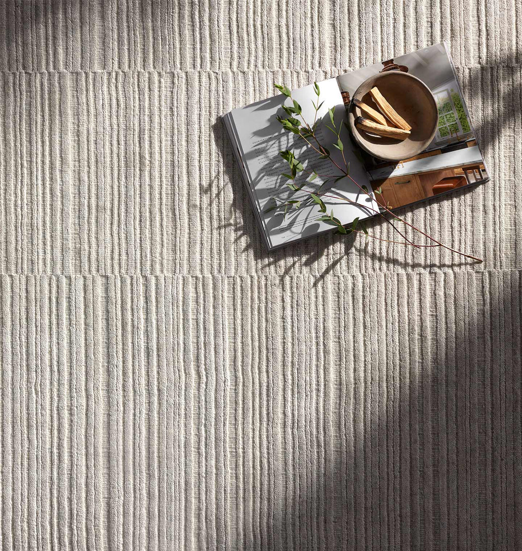 Lou LOX-01 Ivory Area Rug