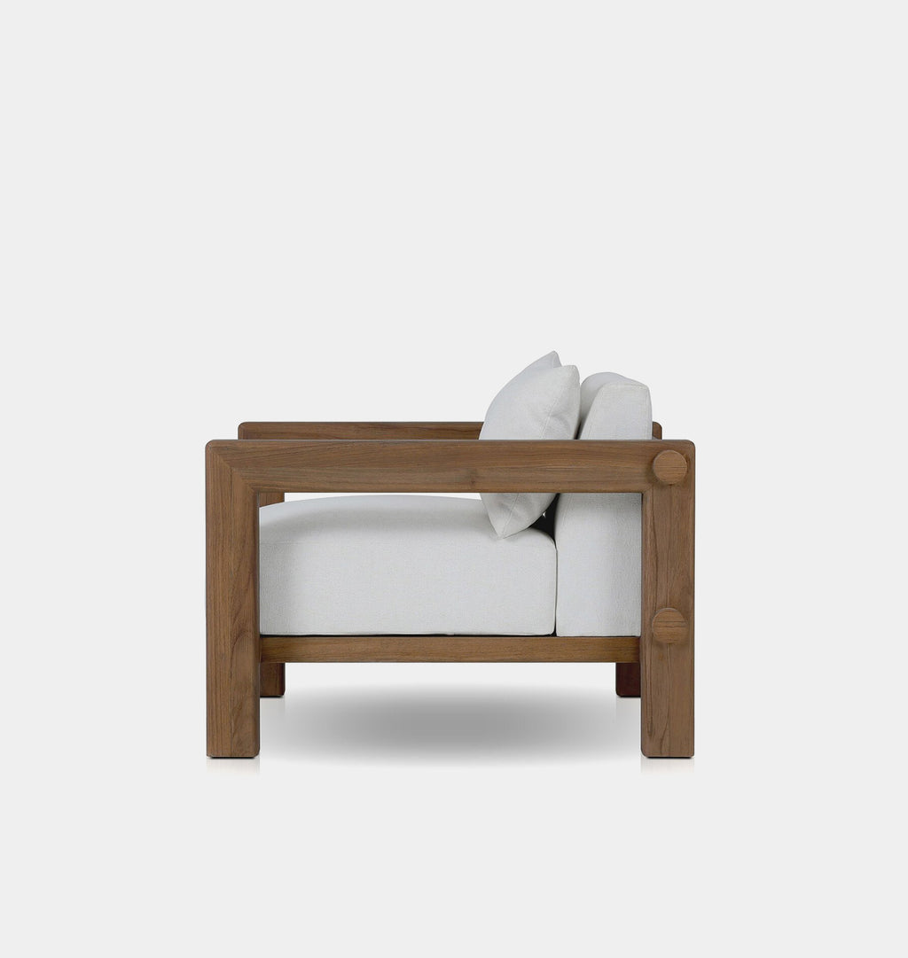 Lumi Outdoor Lounge Chair