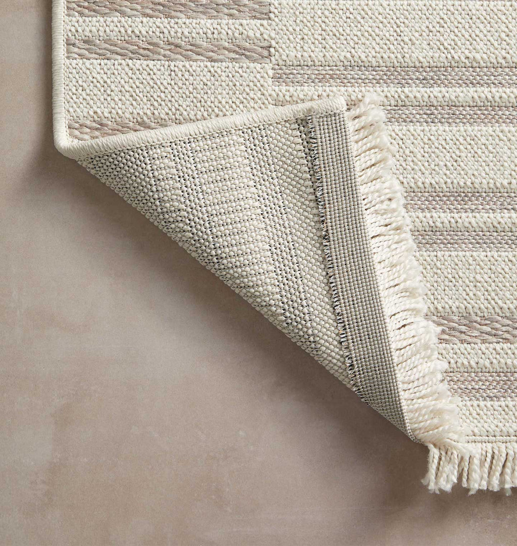 Malibu MAB-03 Ivory / Dove Area Rug