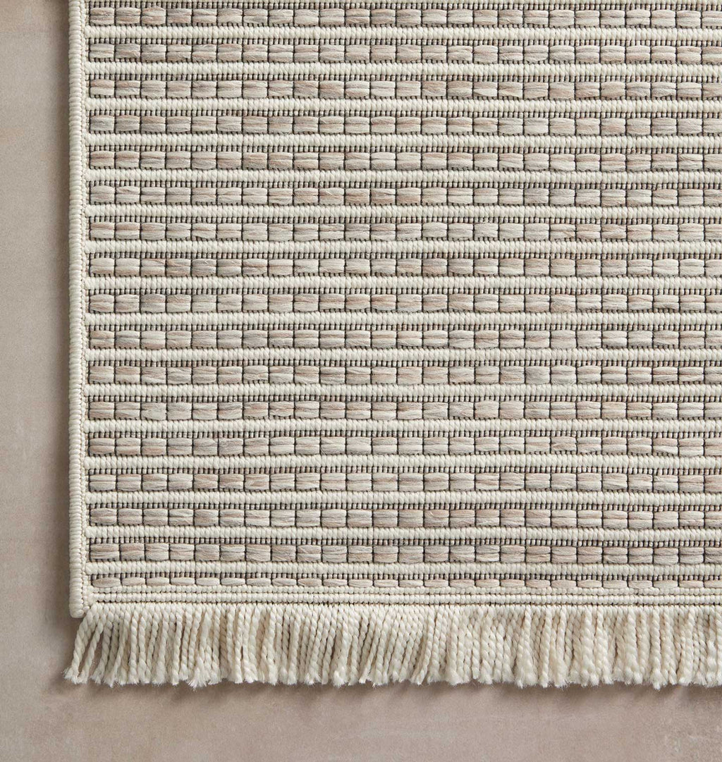 Malibu MAB-04 Ivory / Dove Area Rug