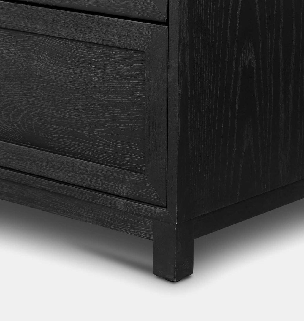 Maurice Dresser 9 Drawer