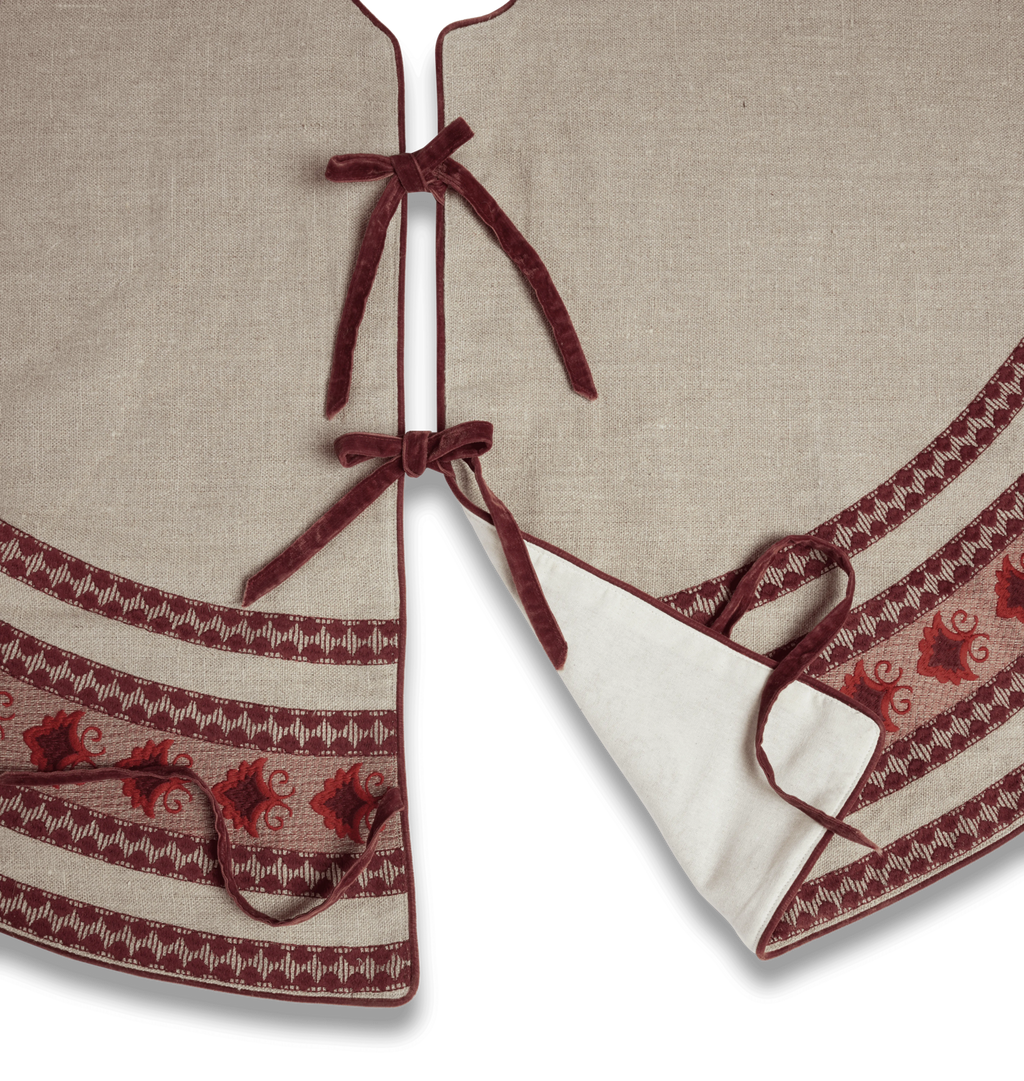 Amberley Tree Skirt