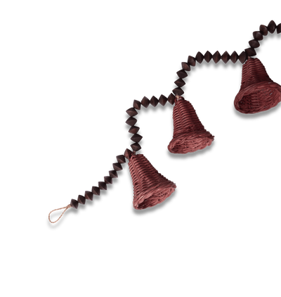 Linden Wicker Bell Garland