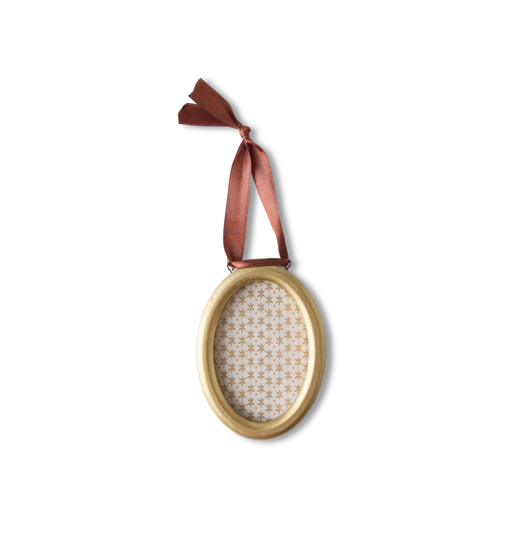 Addison Oval Picture Frame Ornament