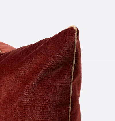 Pierce Pillow