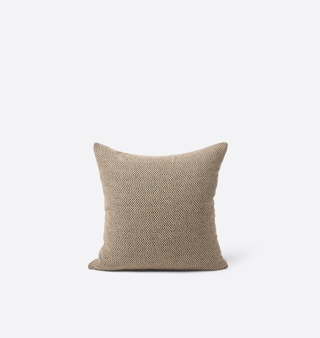 Pocu Outdoor Pillow 22" x 22"