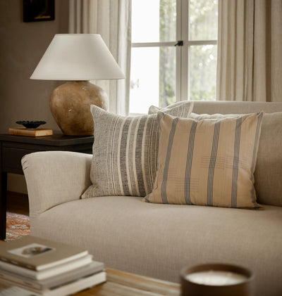 Brantly Pillow 22" x 22"