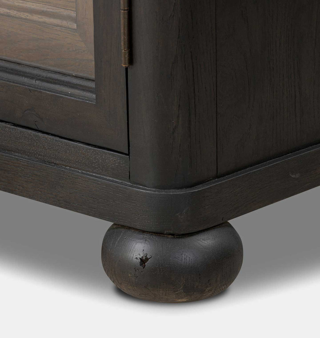 Sussex Wide Cabinet Spiced Oak