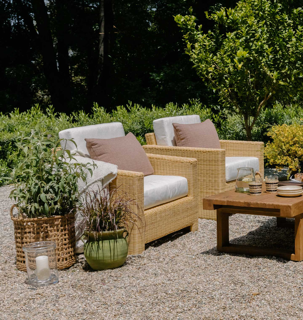 Elly Outdoor Lounge Chair