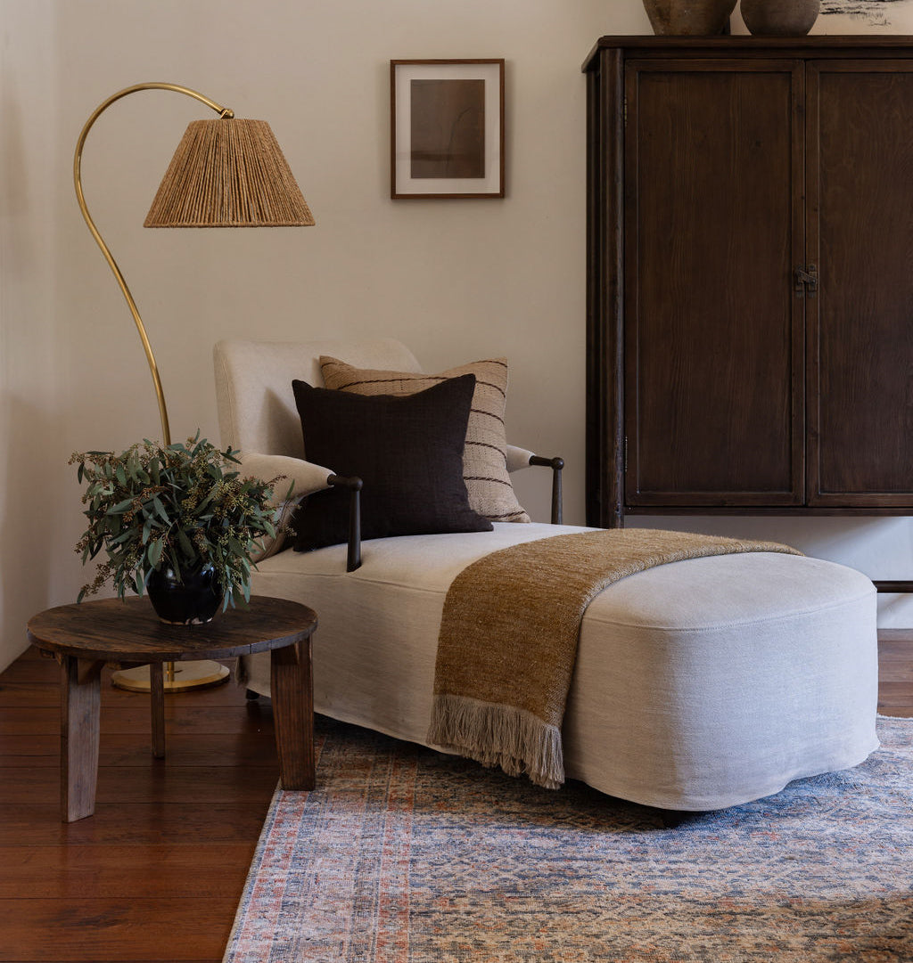 Heritage HER-12 Blue / Rust Area Rug