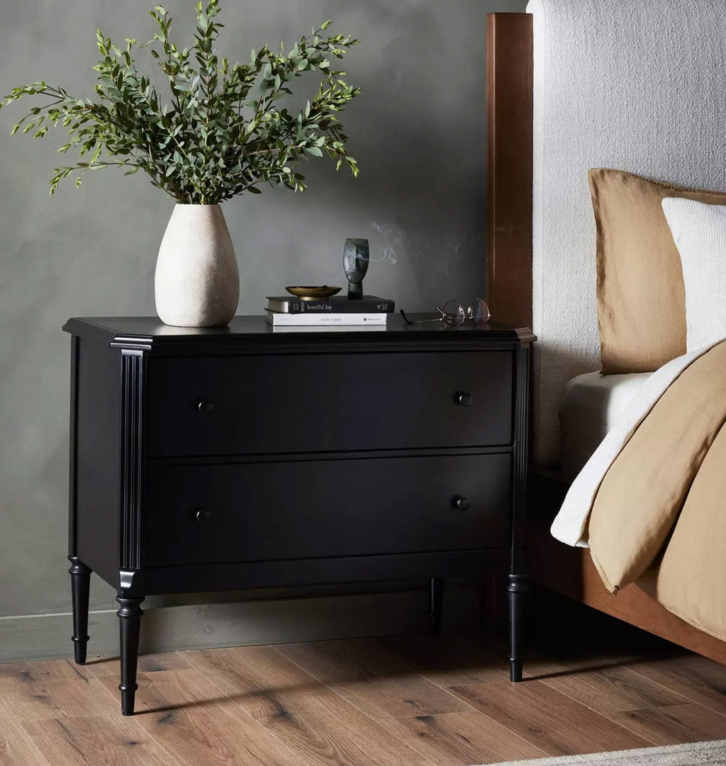Vaughn Nightstand