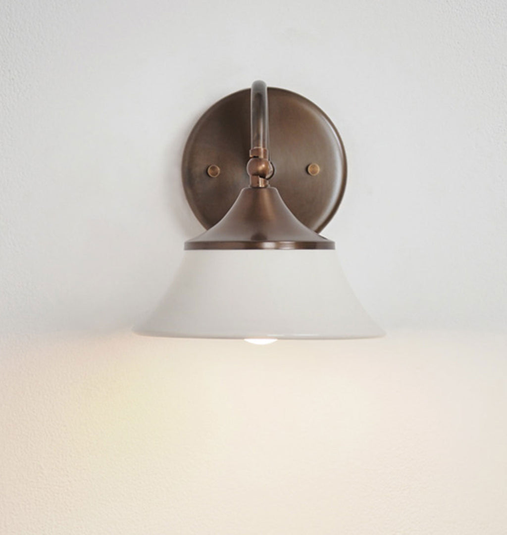 Verona Sconce