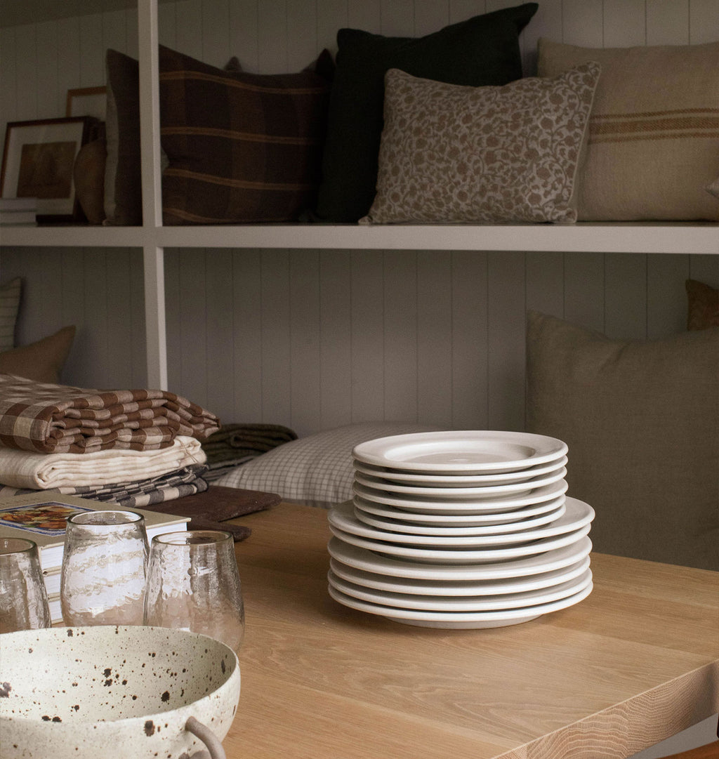 Farmhouse Dinnerware