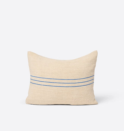 Sylvette Vintage Lumbar Pillow 17" x 23"