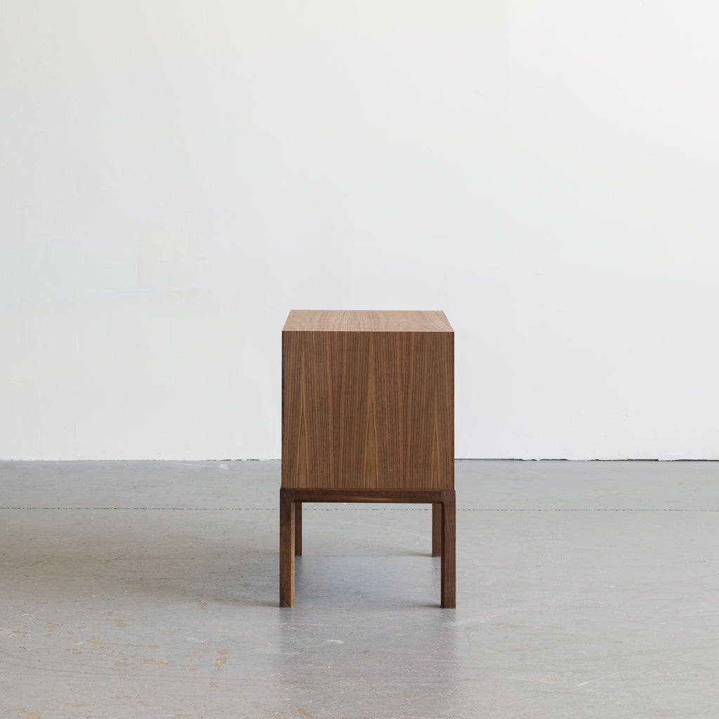 Kanan Side Table - Furniture - Line - Side Table – Shoppe Amber Interiors