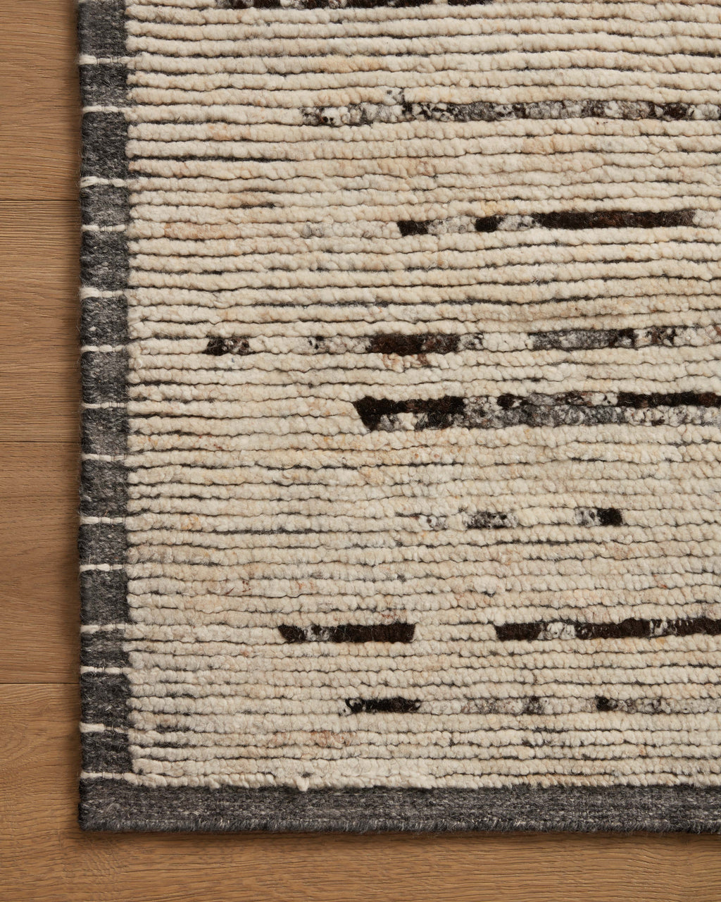 Briyana Natural / Black Rug