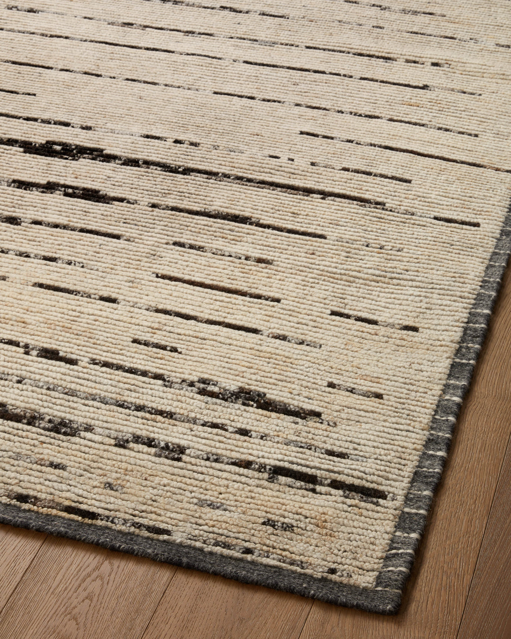 Briyana Natural / Black Rug
