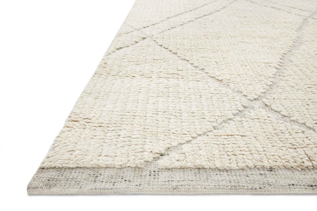 Gwyneth GWY-03 Ivory / Silver Area Rug