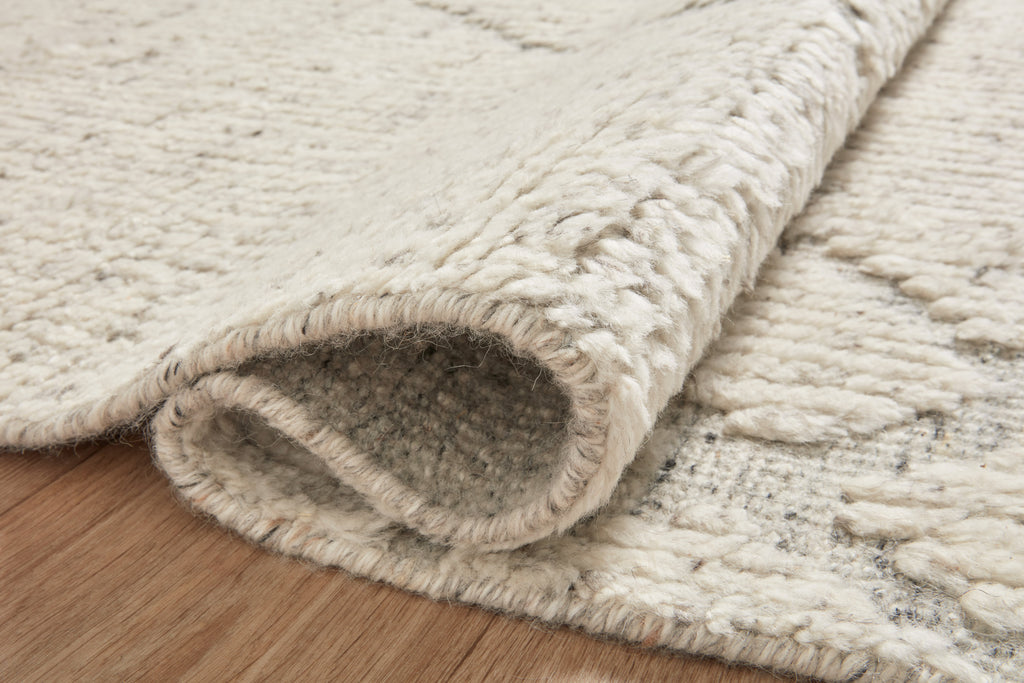 Gwyneth GWY-03 Ivory / Silver Area Rug