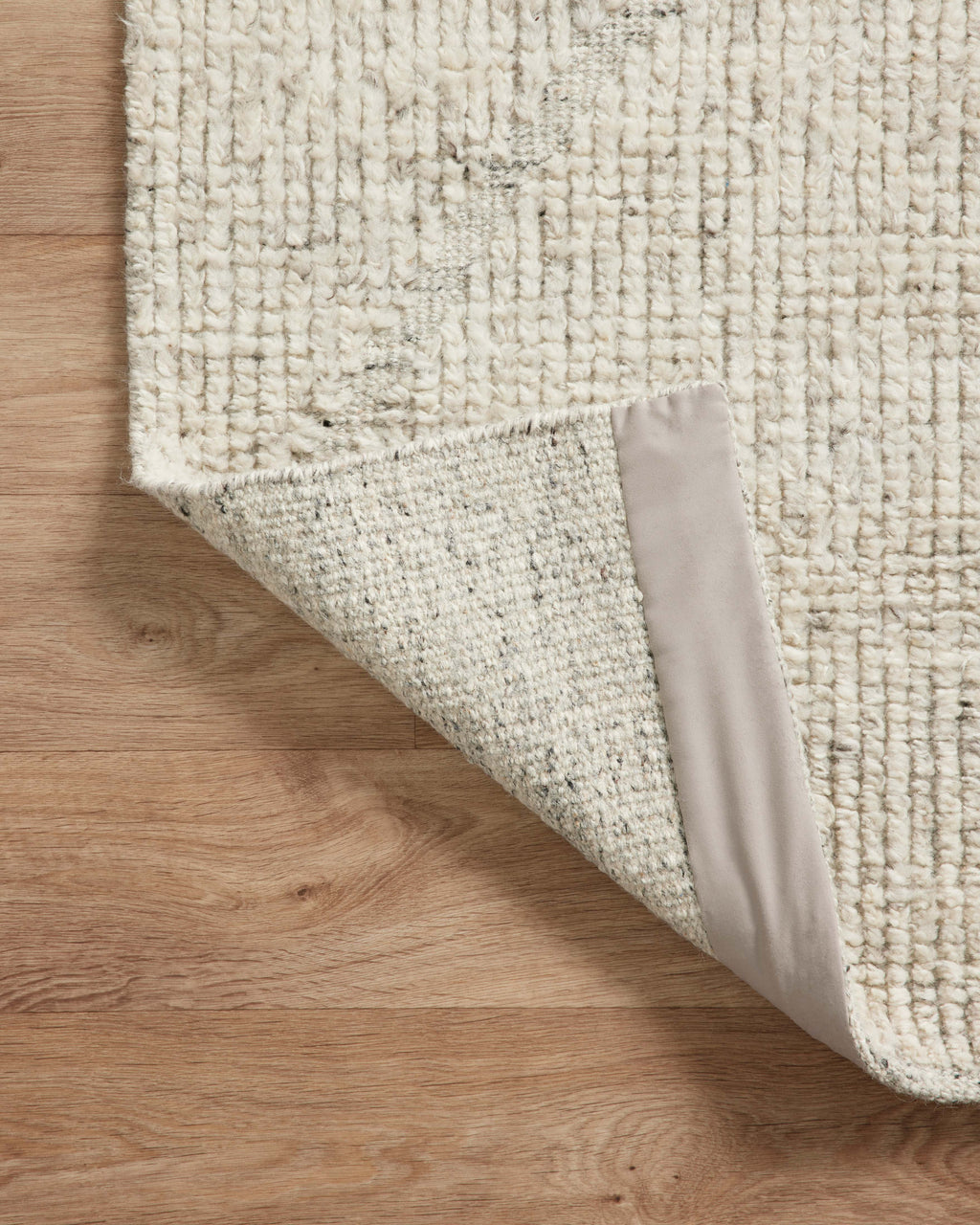Gwyneth GWY-03 Ivory / Silver Area Rug