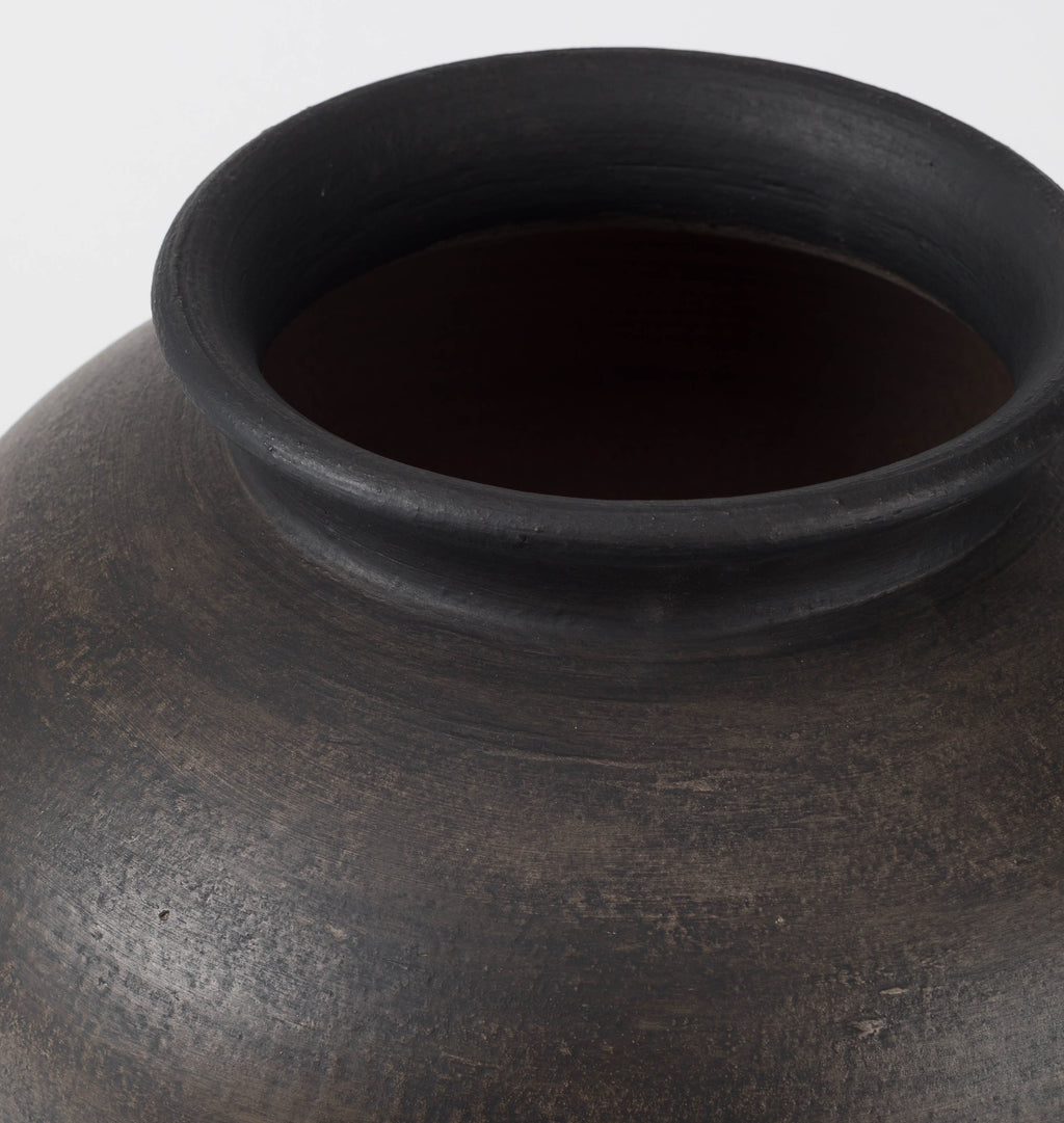 Santiago Vase