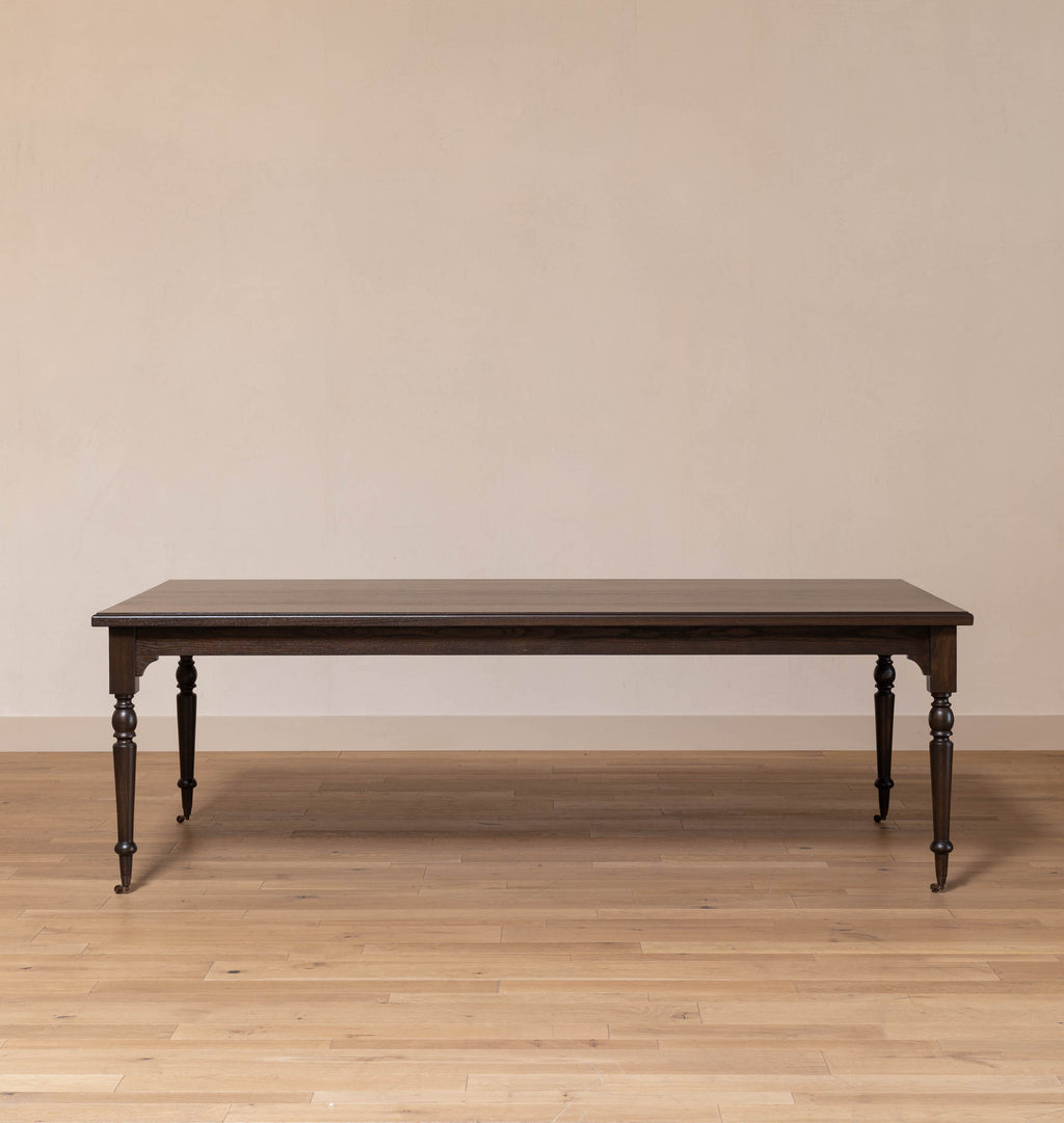 Lavi Dining Table