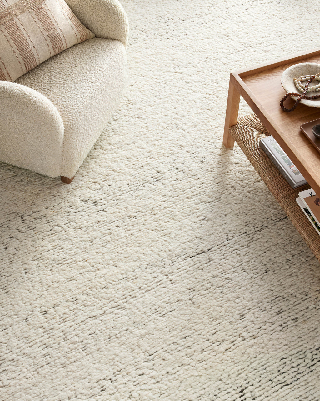 Mulholland MUL-02 Silver / Natural Area Rug