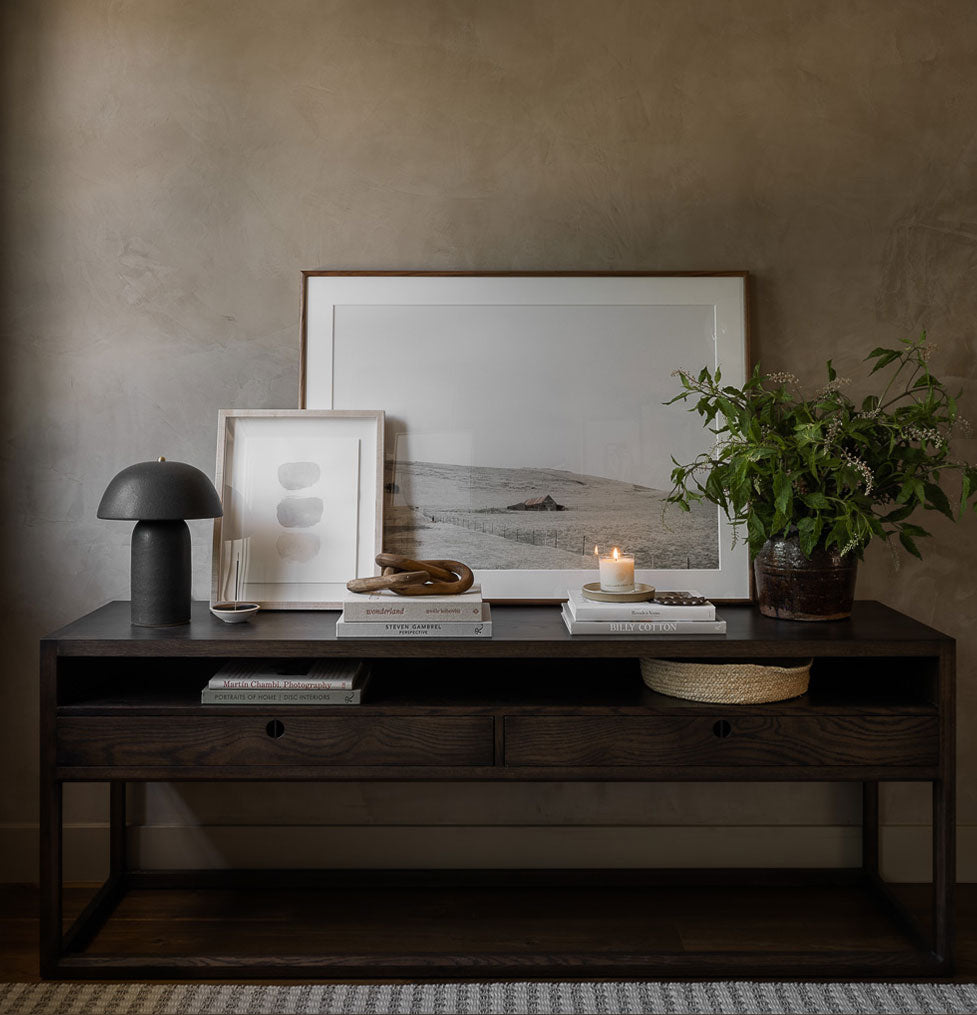 Mandeville Console
