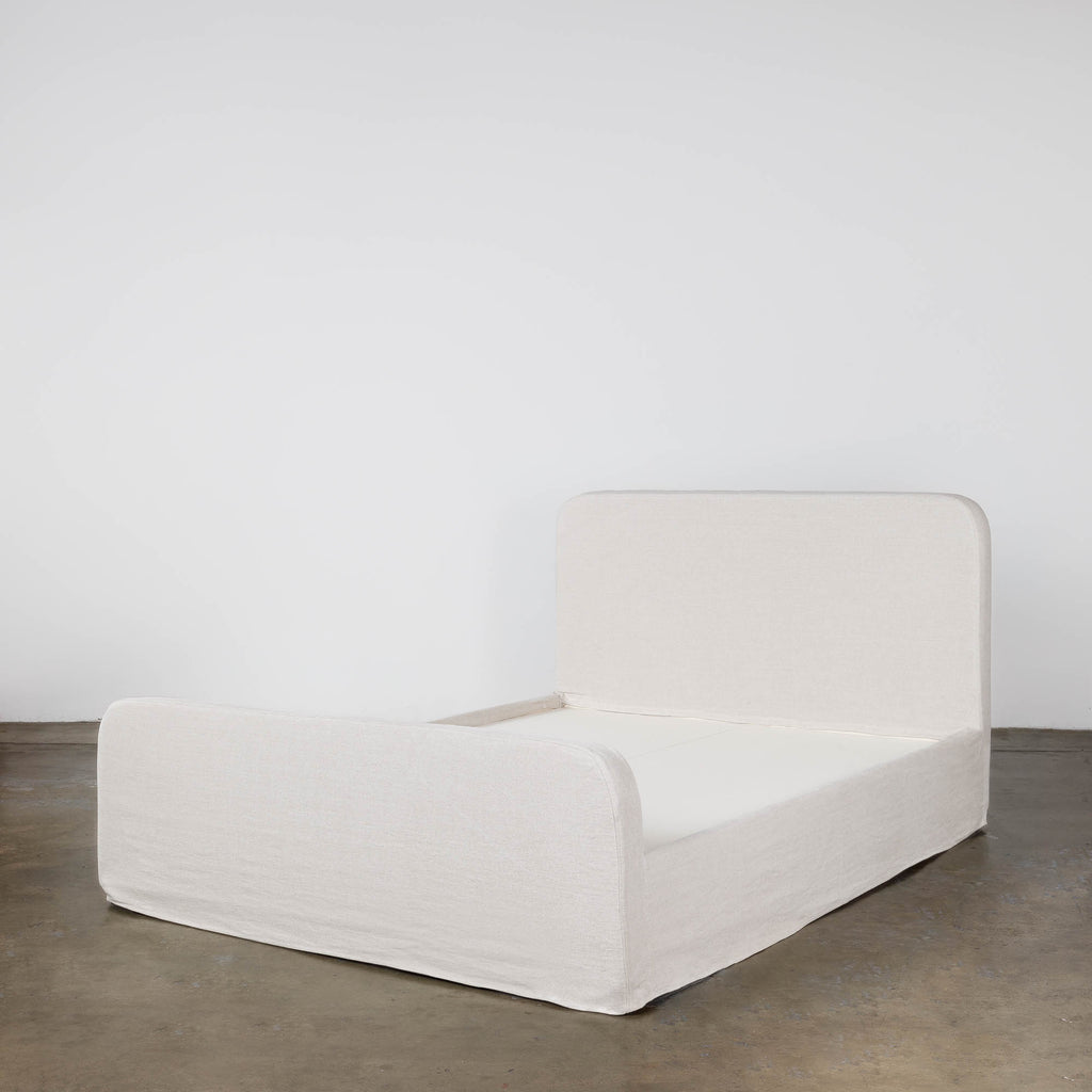 Shelby Bed with Footboard